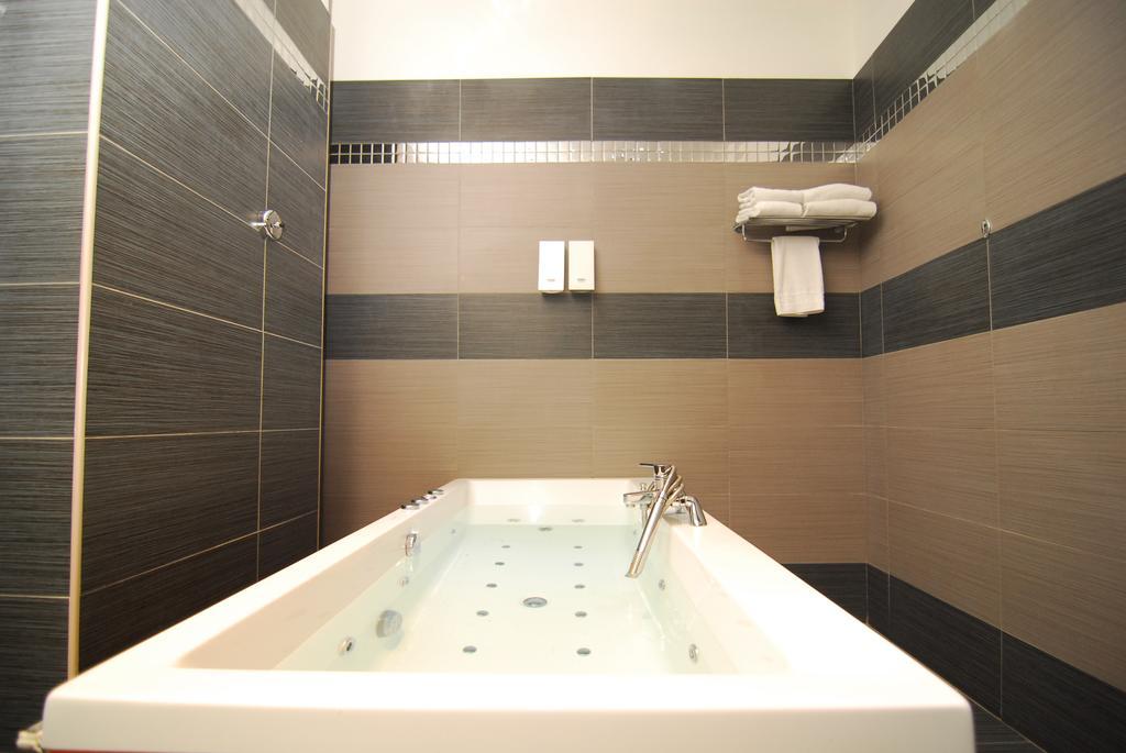 Music Hotel مارسيليا المظهر الخارجي الصورة